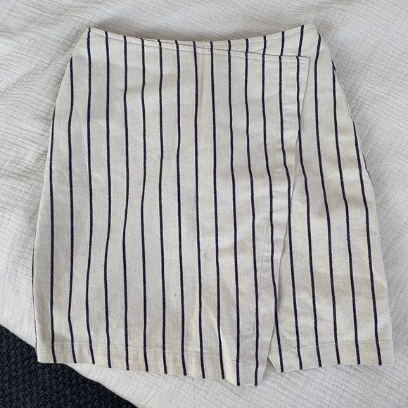 Madewell Dresses & Skirts - Madewell striped mini skirt